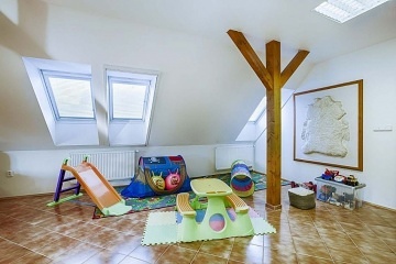 Rodinn� chalupa ���rsk� vrchy - Dev�t skal