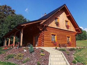 Nov� objekt: Rouben� chalupa - vnit�n� vyh��van� baz�n - Zdobnice 8C-007