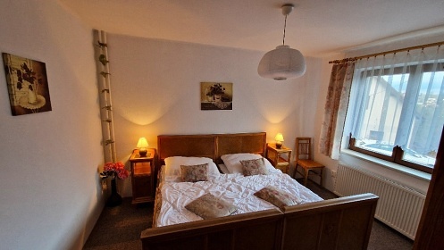 Chalupa s baz�nem - Hruboskalsko - �esk� r�j