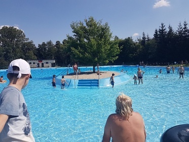 Apartmn s baznem - Hruboskalsko - esk rj