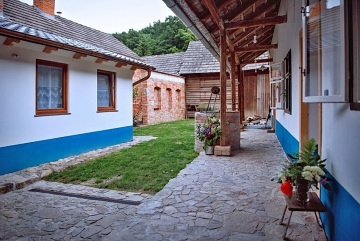 Stylov� chalupa v srdci ji�n� Moravy - Modr� hory