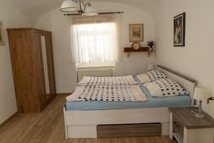 Chalupa s baz�nem - ��slav - Kutn� Hora