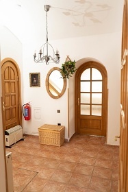 Chalupa s baz�nem - ��slav - Kutn� Hora