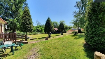 Chalupa a vinn sklep - Broumovsk stny