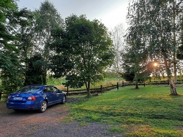 Chalupa a vinn sklep - Broumovsk stny