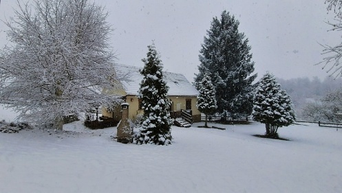 Chalupa a vinn sklep - Broumovsk stny