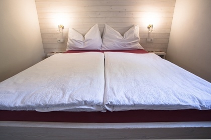 Chata Javorn�ky - Vala�sko - cyklostezka Be�va