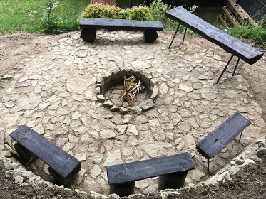 Chata s v�hledem Vala�sko - cyklostezka Be�va