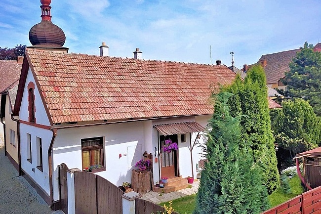 Chalupa Opoensk zmek - Podkostel a vamberk