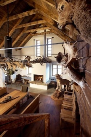 Chalupa Ch�iby - samota a lesy - hrad Buchlov