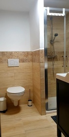 Chalupa s baz�nem - Park Mon�nec - Zoo V�trovy