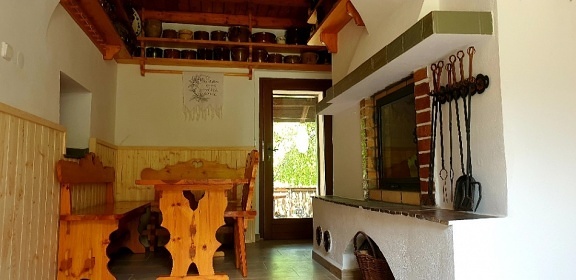 Chalupa s baz�nem - Park Mon�nec - Zoo V�trovy