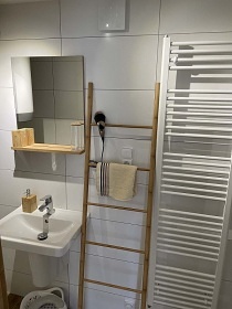 Chalupa samota u Bechyn� - oblast Toulava