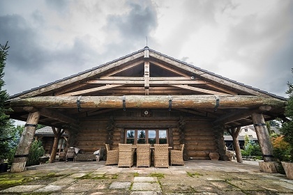 Luxusní srub - bazén a wellness - Český ráj