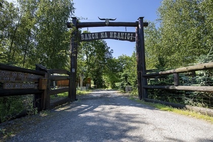 Ranch na Hranici - srub Baka - Beskydy