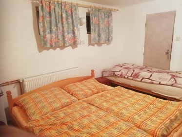 Chata se zahradou - CHKO T�ebo�sko - Nov� Hrady