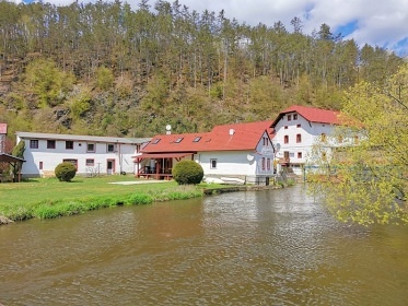 Čechův mlýn - chata a apartmány Šlovice