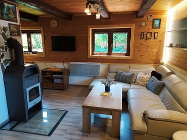 Srubov� chata s v��ivkou - Trutnovsko - Mlad� Buky