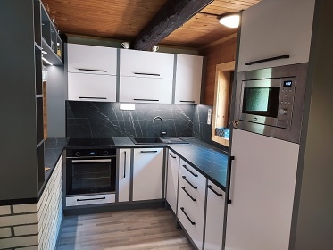 Srubov� chata s v��ivkou - Trutnovsko - Mlad� Buky