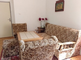 Dům u řeky Ohře - hrad Hazmburk - Louny
