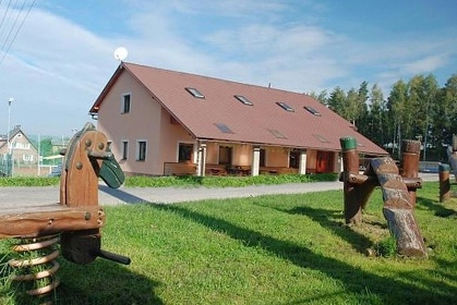 Chata a h�i�t� - Jizersk� hory a Krkono�e