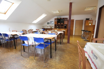 Chata a h�i�t� - Jizersk� hory a Krkono�e