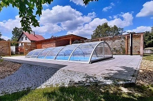 Chalupa a bazén - Toulcovy Maštale - Žďárské vrchy