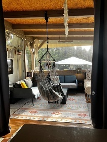 Glamping Karavan u Konopi�t� - Bene�ov