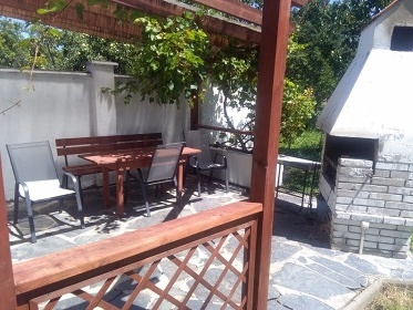Chalupa s baznem - Jin Morava, eravice