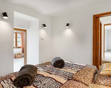 Chalupa Lodge - Varvažov - hrad Zvíkov