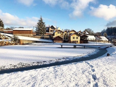 Chalupa Lodge - Varvažov - hrad Zvíkov