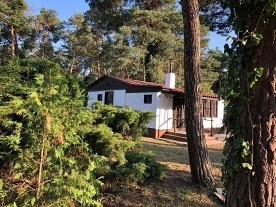 Chata Lhota - jezero Lhota - Praha východ