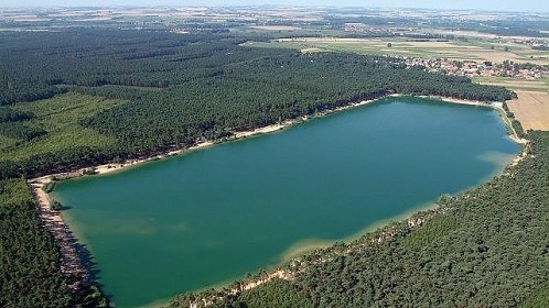 Chata Lhota - jezero Lhota - Praha východ