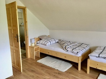 Rodinn chalupa - vyhvan bazn - Doln Morava