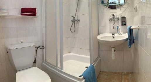 Chata u lesa - Kl�noveck� potok - Kru�n� hory