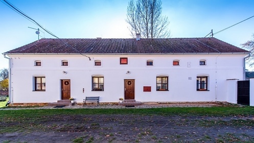 Statek Pňovany wellness, Hracholuská přehrada