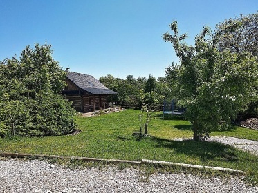 Rouben chalupa a bazn - Bystice nad Perntejnem