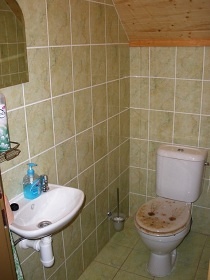 Chalupa a Vinn� sklep - Mut�nice - ji�n� Morava