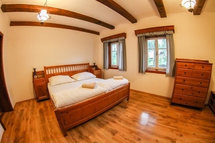 Chalupa s baznem - Lys hora - Visalaje