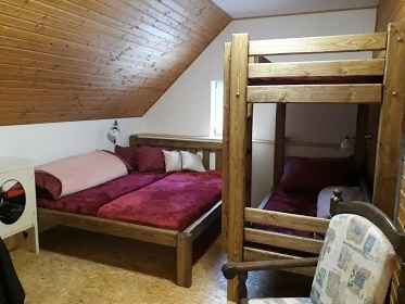 Chalupa s baz�nem - R��odol - P��chovice