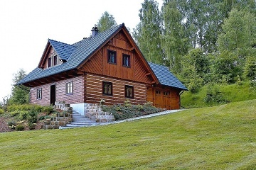 Roubenka Český ráj - Turnov - Valdštejn - Pelešany