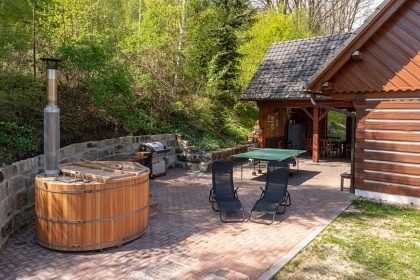 Roubenka na Rovince - Pelešany - Český ráj