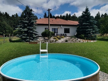 Chata s bazénem - Broumovské stěny - Adršpach