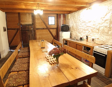 Selsk� chalupa s baz�nem - hrad Helfenburk