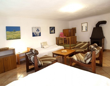 Selsk� chalupa s baz�nem - hrad Helfenburk