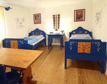 Selsk� chalupa s baz�nem - hrad Helfenburk