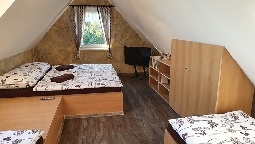 Chalupa baz�n a wellness - Kladsk� pomez�