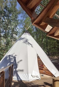 Teepee&Spa Pyskoely - wellness glamping