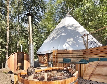 Teepee&Spa Pyskoely - wellness glamping