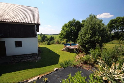 Rouben� chalupa s baz�nem - CHKO Orlick� hory